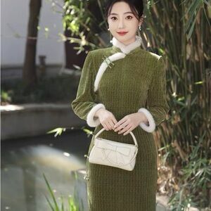 Elegant Green Dress with White Trim